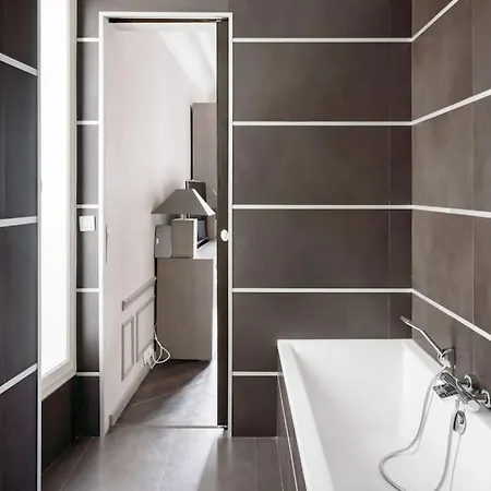 Resplendent Haussmann Design 100m2 - 2 Br Appartamento