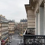 Resplendent Haussmann Design 100M2 - 2 Br